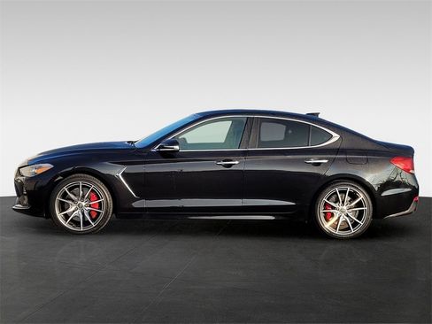 Used 2019 Genesis G70 3.3T Advanced image 7