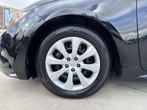 Used 2024 Toyota Corolla LE FWD image 5