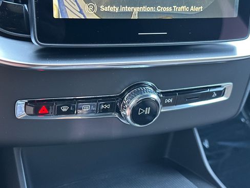 New 2026 Volvo XC90 B5 Plus image 19