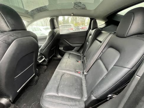 Used 2021 Tesla Model Y Performance image 5