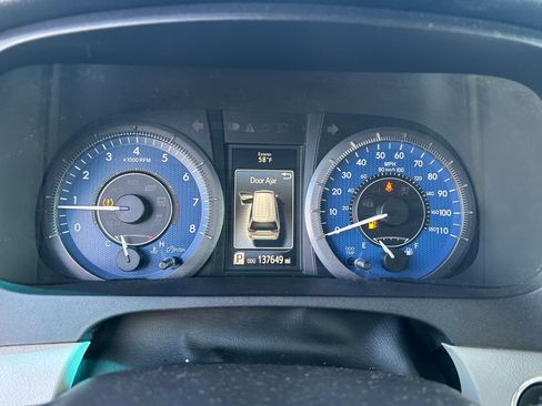 Used 2016 Toyota Sienna XLE FWD image 16