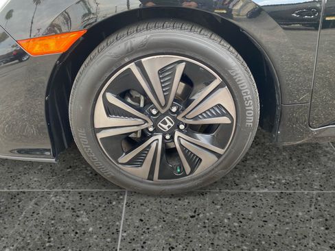 Used 2017 Honda Civic EX image 14