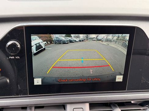 New 2026 Lexus UX 300h AWD image 18