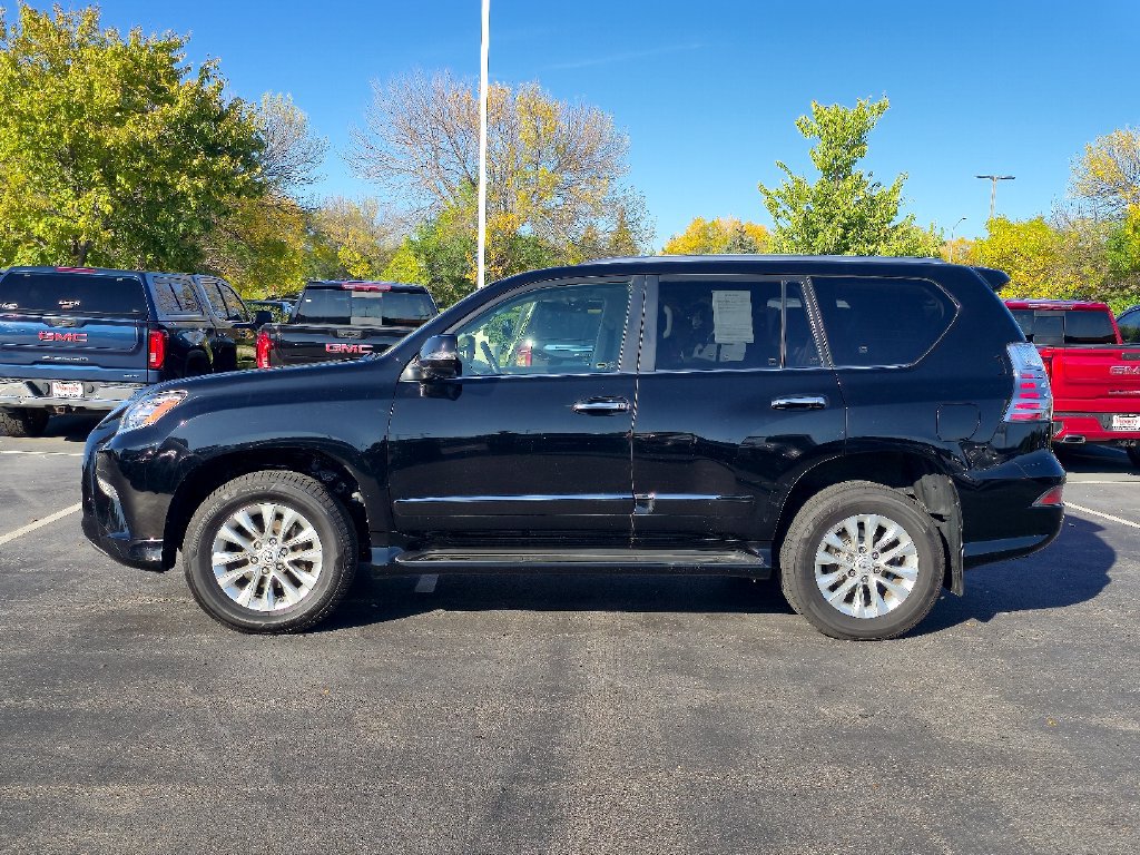 Used 2018 Lexus GX 460 Premium w/ Premium Package AWD/4WD image 11