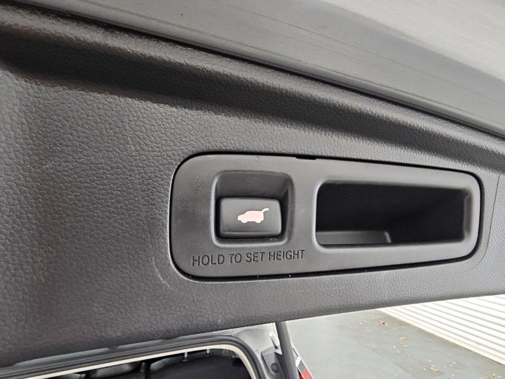 Used 2025 Honda CR-V EX-L image 33