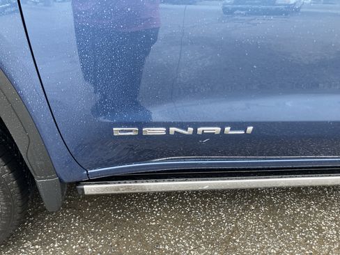 New 2026 GMC Sierra 1500 Denali w/ Denali Reserve Package image 4