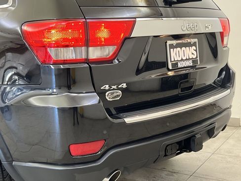 Used 2013 Jeep Grand Cherokee Overland Summit image 27