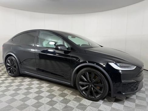 Used 2023 Tesla Model X AWD/4WD image 8