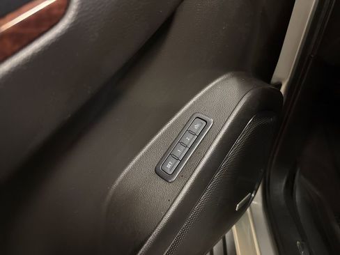 Used 2018 GMC Yukon SLT w/ Open Road Package image 14