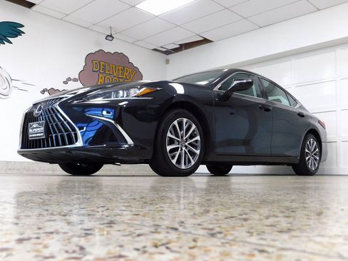 Used 2022 Lexus ES 350 w/ Premium Package image 7
