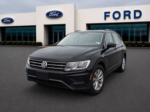 Used 2018 Volkswagen Tiguan SE w/ Panoramic Sunroof Package AWD/4WD image 1