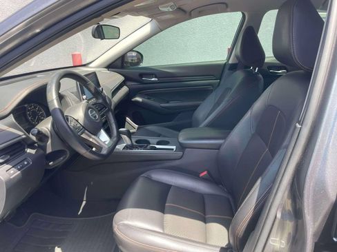 Used 2020 Nissan Altima 2.5 SR FWD image 12