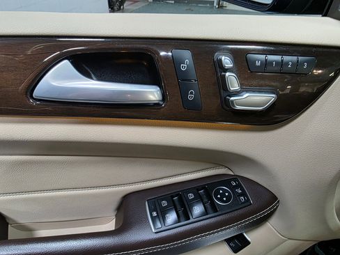 Used 2017 Mercedes-Benz GLE 350 4MATIC image 17