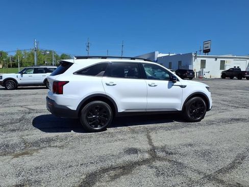 Used 2023 Kia Sorento S w/ Panoramic Sunroof Package AWD/4WD image 20