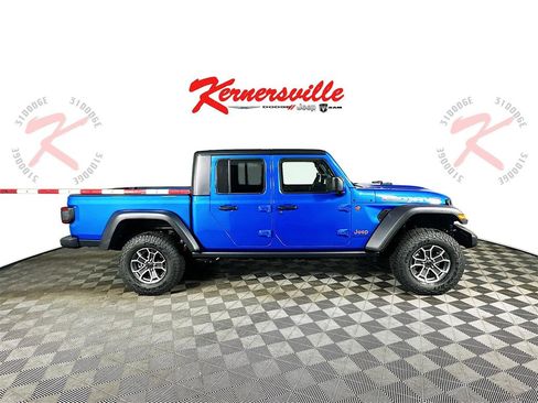 New 2026 Jeep Gladiator Mojave image 8