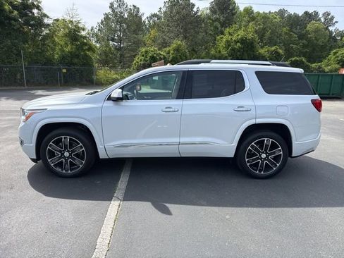 Used 2019 GMC Acadia Denali w/ Technology Package image 2
