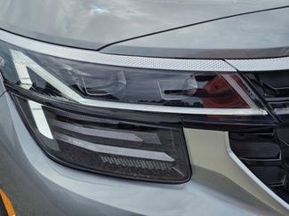 New 2026 Kia Seltos SX w/ SX Sunroof Package video 4