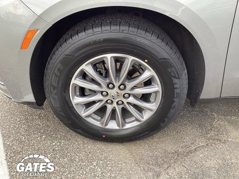 Used 2023 Buick Enclave Essence FWD image 38