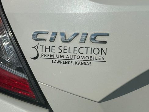 Used 2019 Honda Civic EX image 15