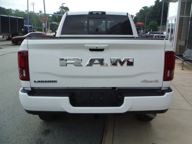 Used 2026 RAM 2500 Laramie AWD/4WD image 13
