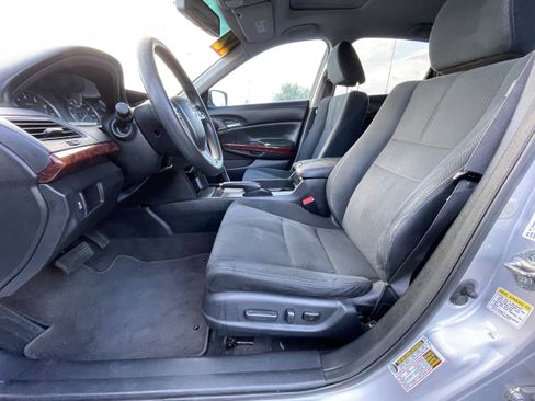 Used 2012 Honda Crosstour EX image 13