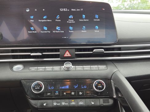 Used 2023 Hyundai Elantra SEL w/ Convenience Package FWD image 28
