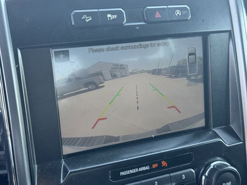 Used 2017 Ford F150 XLT w/ Equipment Group 302A Luxury AWD/4WD image 19