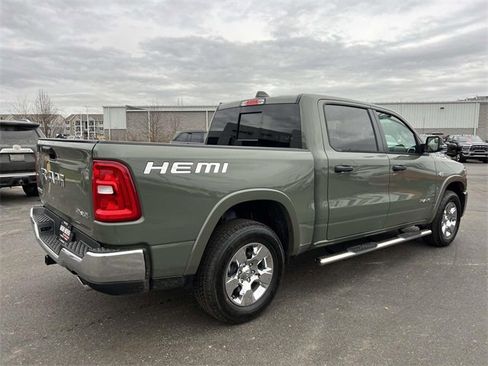 New 2026 RAM 1500 4x4 Crew Cab image 8