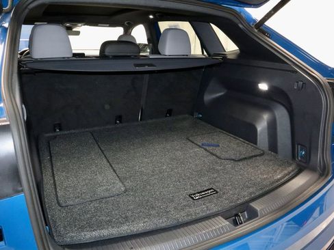 Used 2025 Volkswagen Atlas Cross Sport SEL R-Line image 13