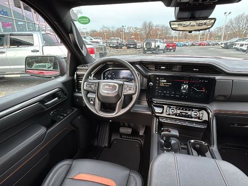 Certified 2025 GMC Sierra 1500 AT4 w/ AT4 Premium Package image 27