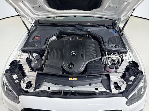 Used 2022 Mercedes-Benz E 450 Cabriolet image 37