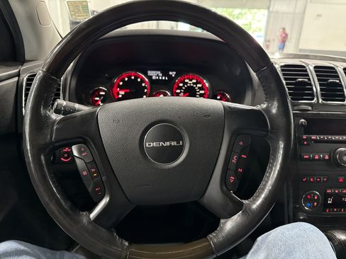 Used 2011 GMC Acadia Denali AWD/4WD image 10