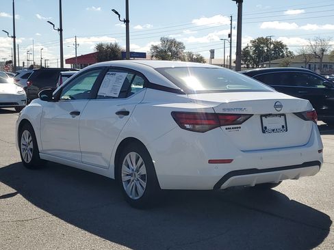 Used 2025 Nissan Sentra S image 5