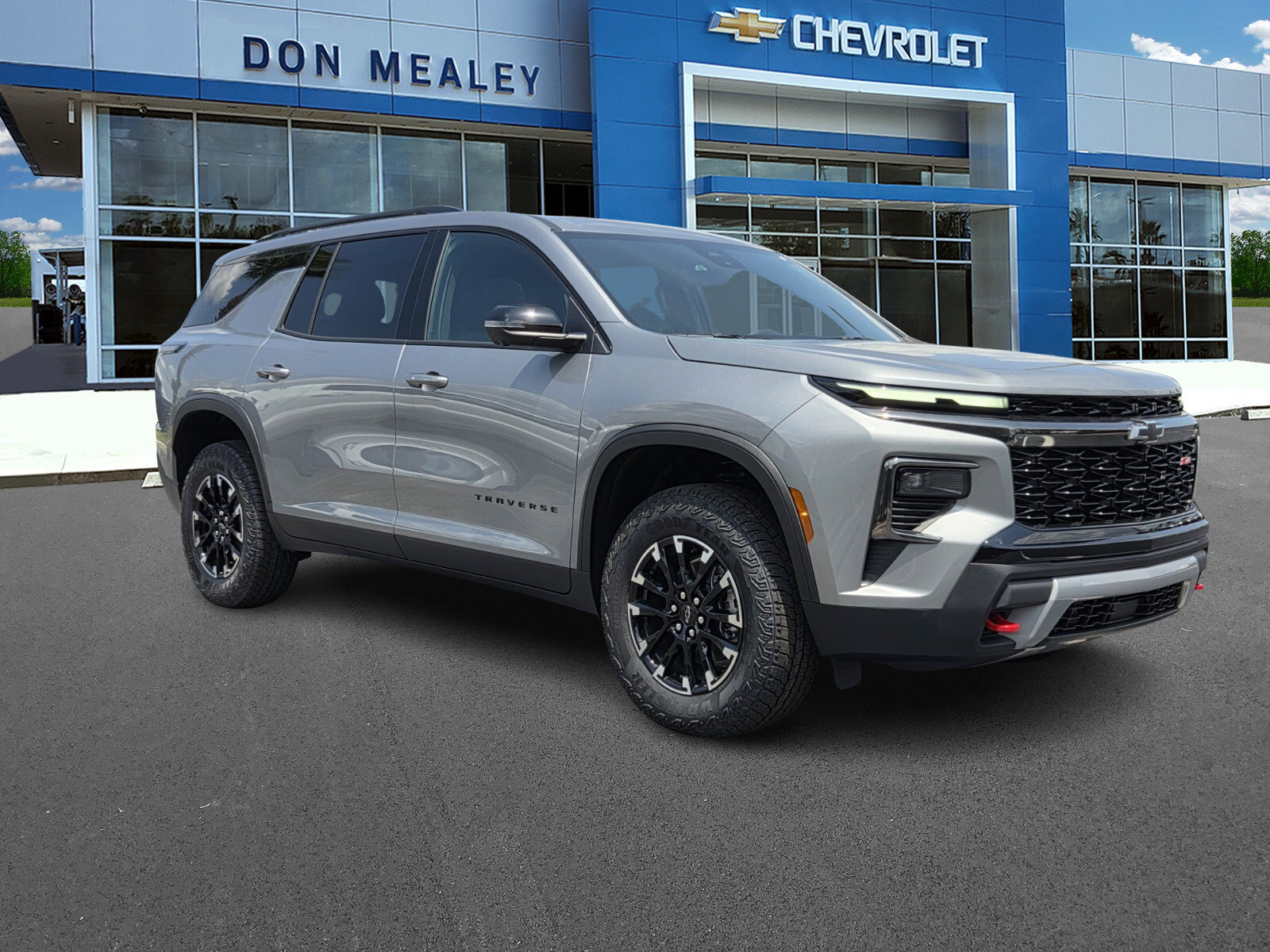 New 2026 Chevrolet Traverse Z71 w/ Driver Confidence Package AWD/4WD image 1
