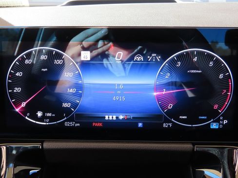 Certified 2025 Mercedes-Benz GLA 250 image 31