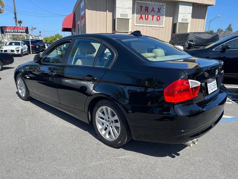 Used 2007 BMW 328i Sedan RWD image 5