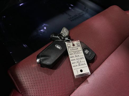 Used 2020 Kia Stinger GT2 AWD/4WD image 37