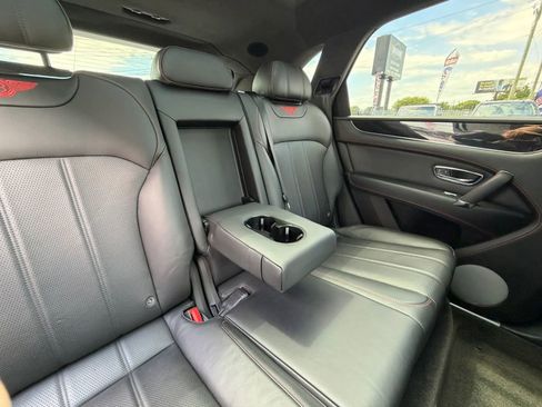 Used 2020 Bentley Bentayga AWD/4WD image 69