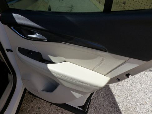 Used 2021 Buick Envision Essence FWD image 27