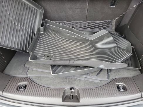 Used 2019 Chevrolet Trax Premier w/ LPO, Cargo Package image 9