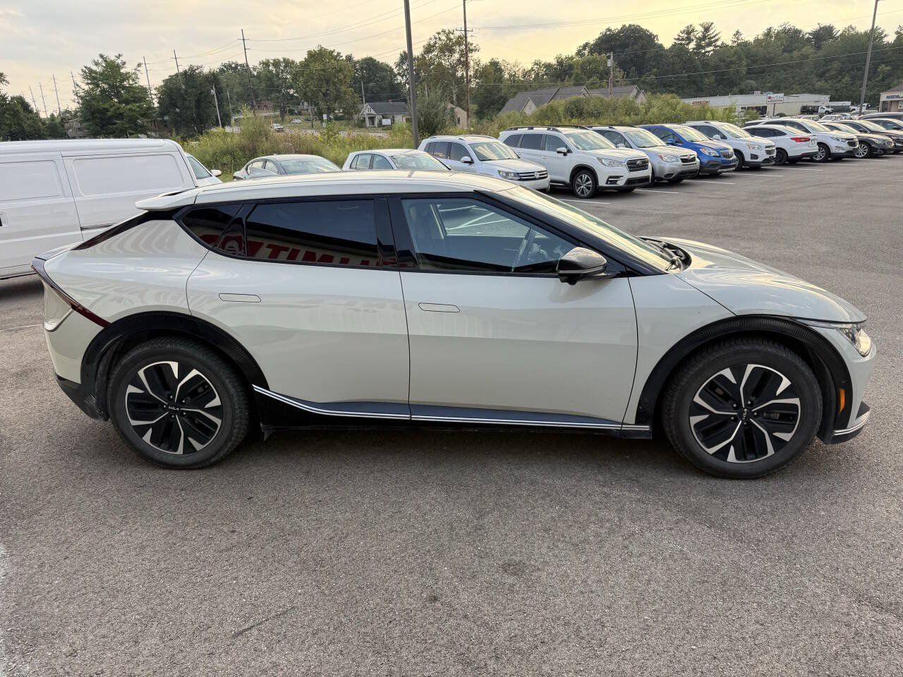 Used 2022 Kia EV6 Wind w/ Wind Technology Package AWD/4WD image 6