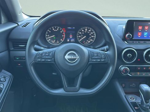 Used 2025 Nissan Sentra S FWD image 18