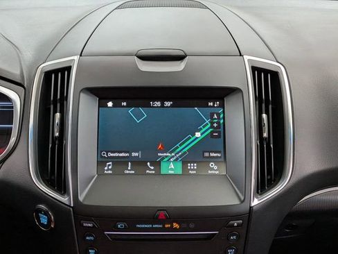 Certified 2019 Ford Edge Titanium w/ Equipment Group 301A image 31