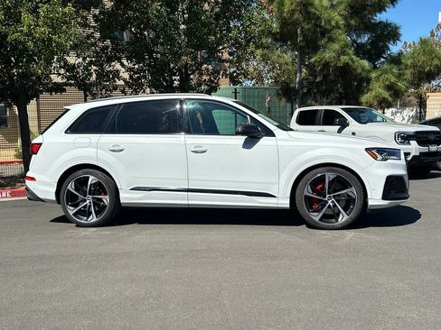 Used 2023 Audi SQ7 Prestige w/ Prestige Package AWD/4WD image 7