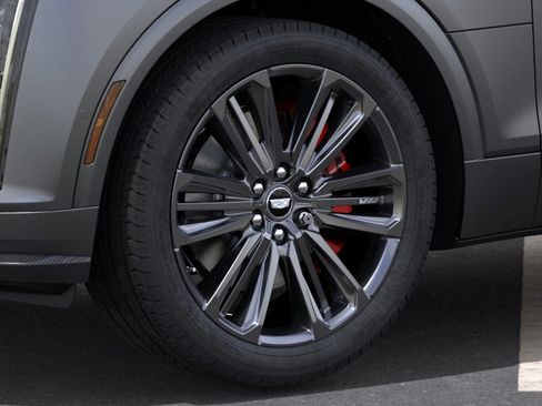 New 2026 Cadillac Lyriq V w/ Exterior Carbon Fiber Package AWD/4WD image 46