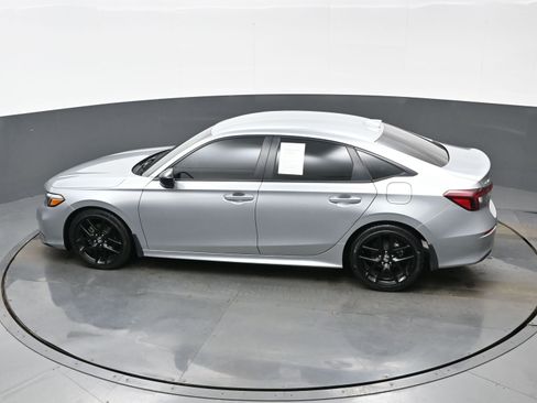 Used 2025 Honda Civic Sport image 33