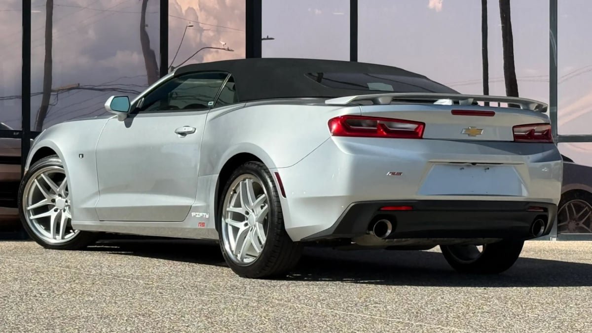 Used 2017 Chevrolet Camaro LT w/ RS Package RWD image 12