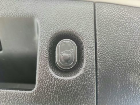 Used 2019 Chevrolet Suburban Premier w/ Max Trailering Package image 32