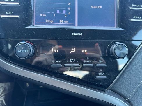Used 2020 Toyota Camry SE w/ Cold Weather Package AWD/4WD image 17