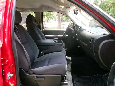 Used 2009 GMC Sierra 1500 SLE w/ Power Pack Plus AWD/4WD image 18